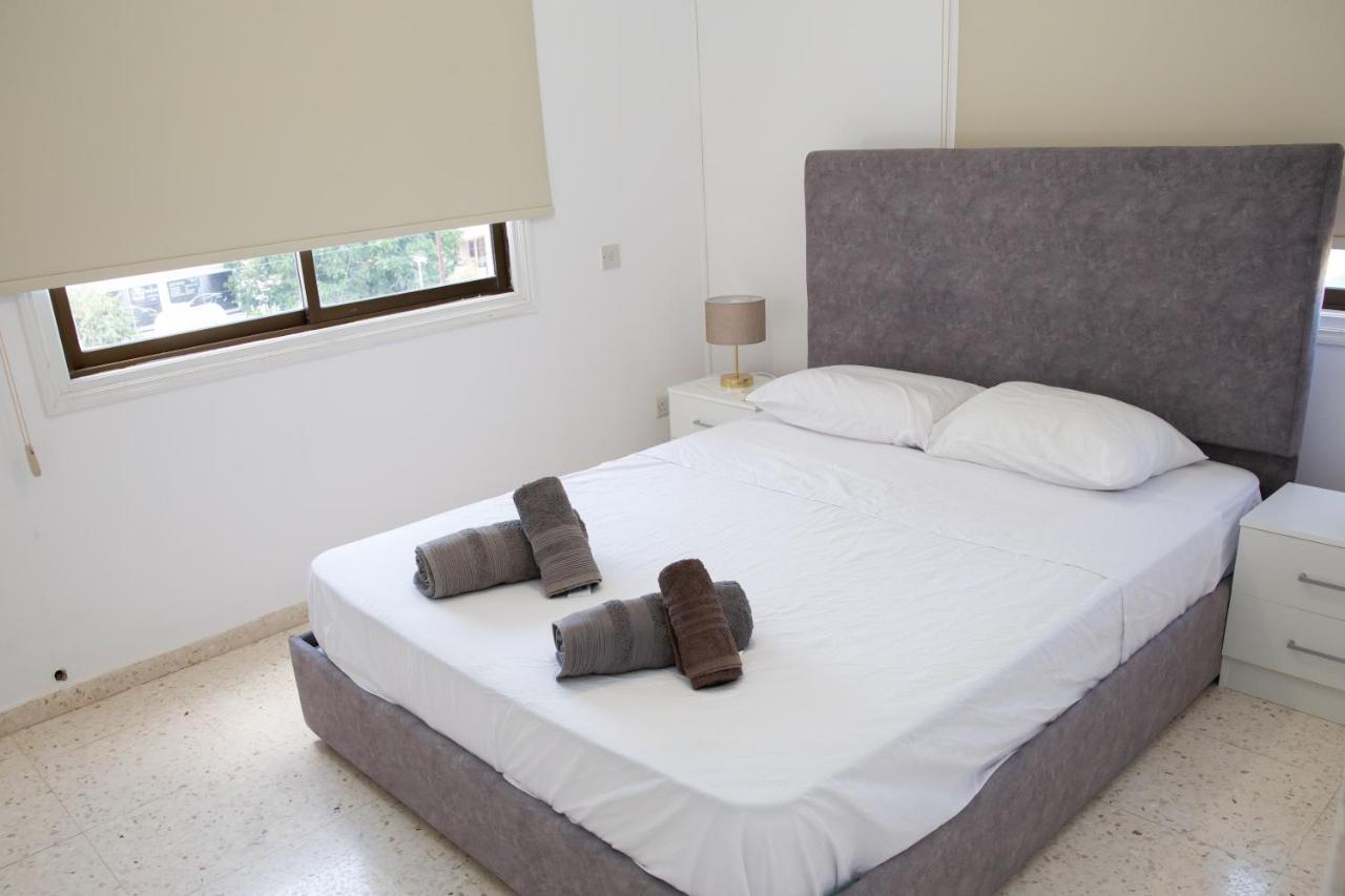 Spacious 2 Bedroom Appartment Near Mall -Internet 1Gbps Paphos ภายนอก รูปภาพ