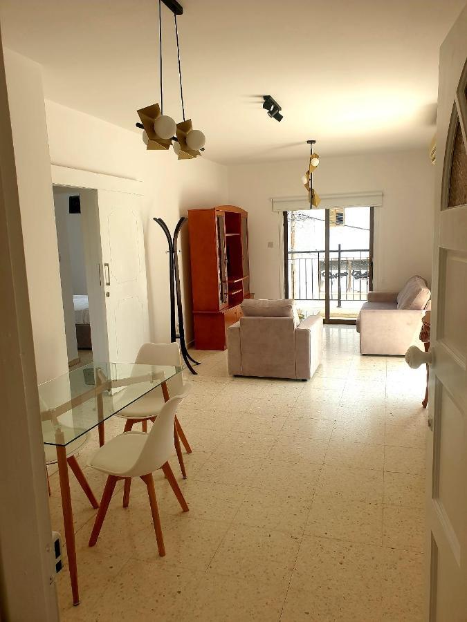 Spacious 2 Bedroom Appartment Near Mall -Internet 1Gbps Paphos ภายนอก รูปภาพ
