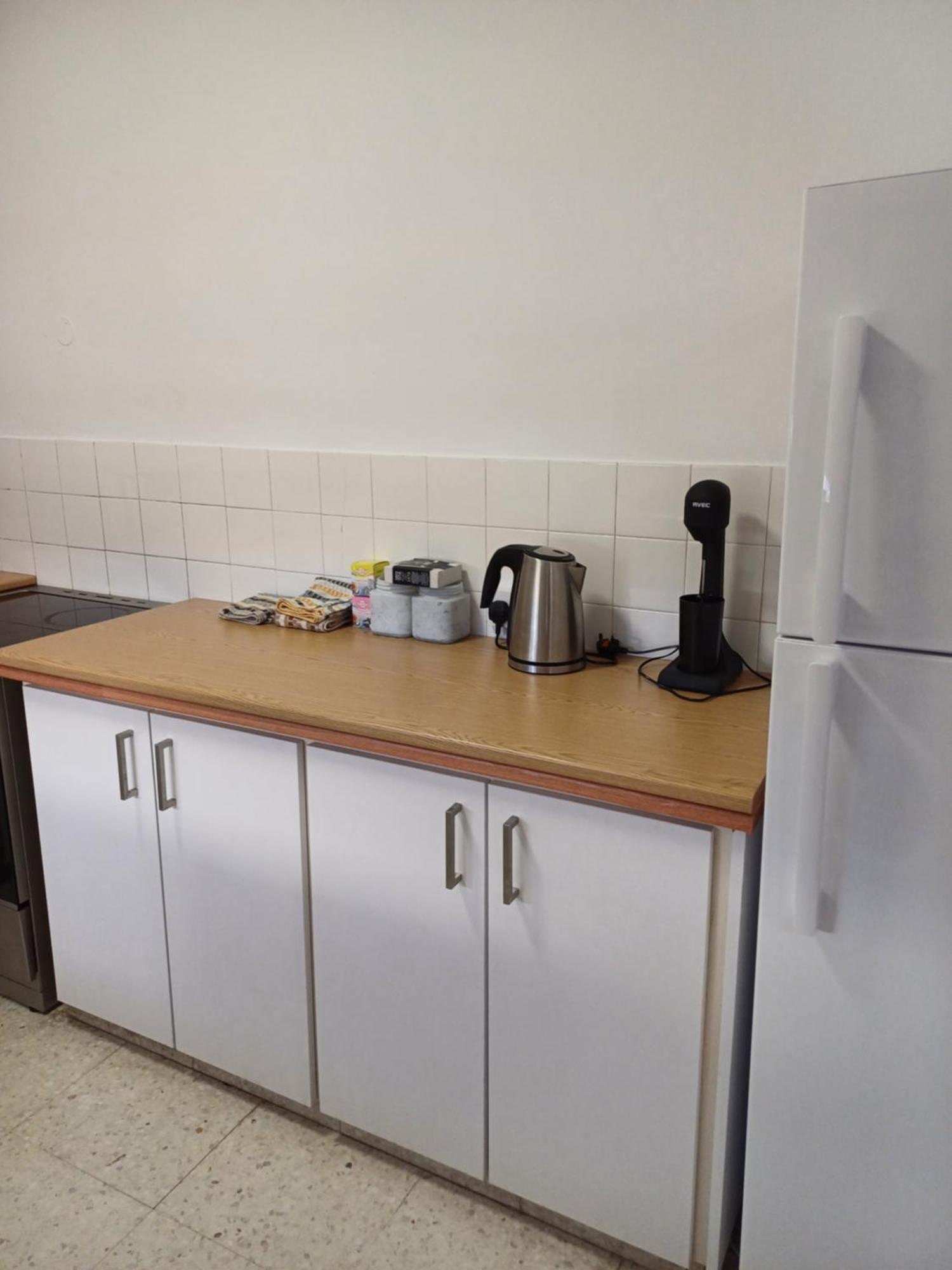 Spacious 2 Bedroom Appartment Near Mall -Internet 1Gbps Paphos ภายนอก รูปภาพ
