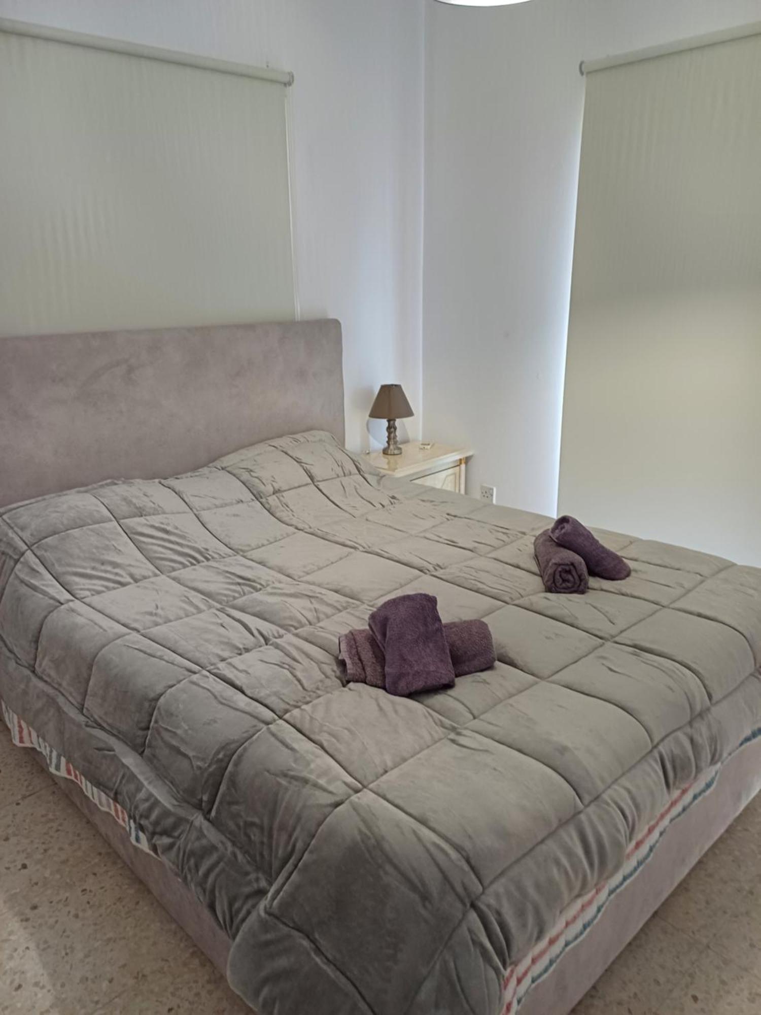 Spacious 2 Bedroom Appartment Near Mall -Internet 1Gbps Paphos ภายนอก รูปภาพ